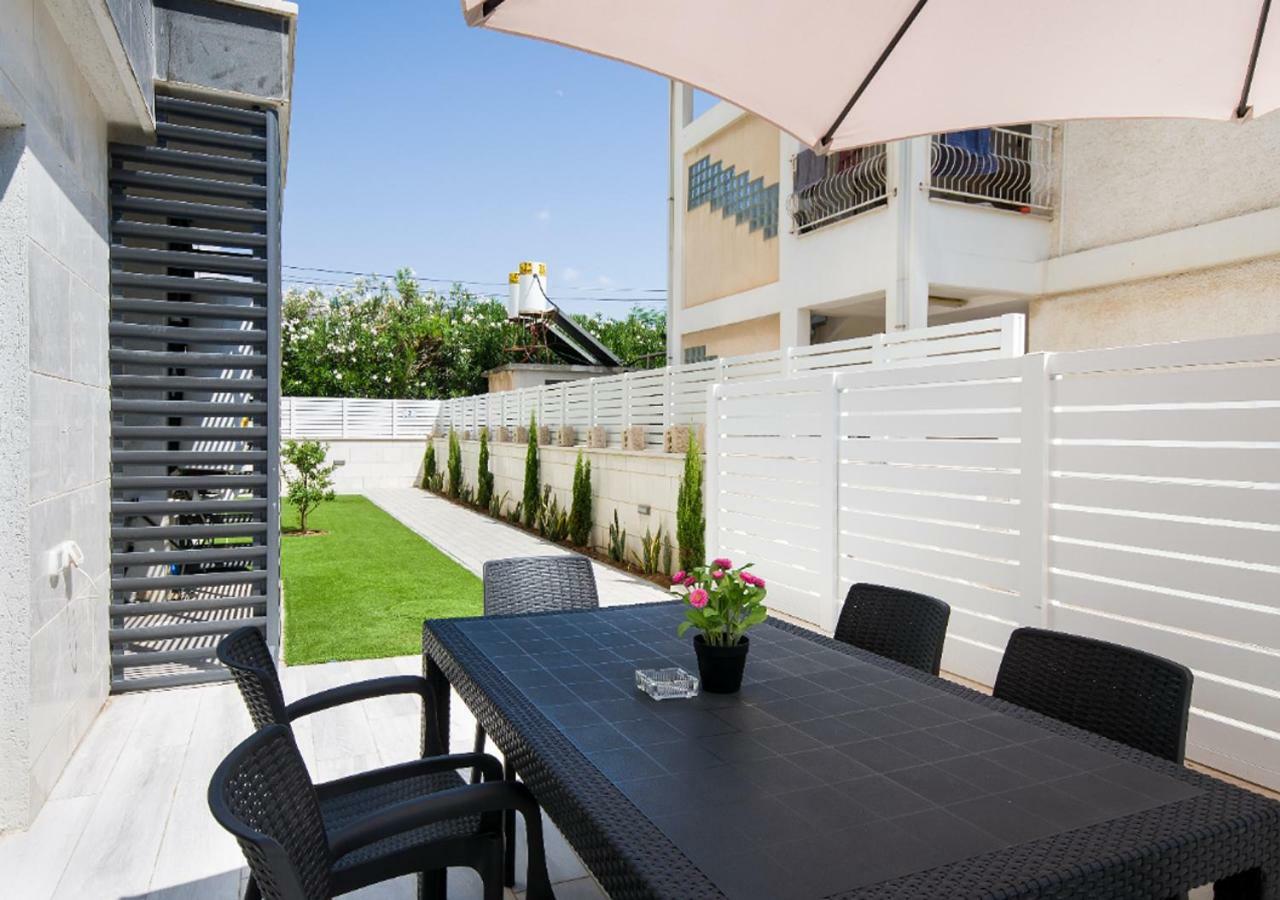 Balfour Sea View City Center Nahariya Exterior photo